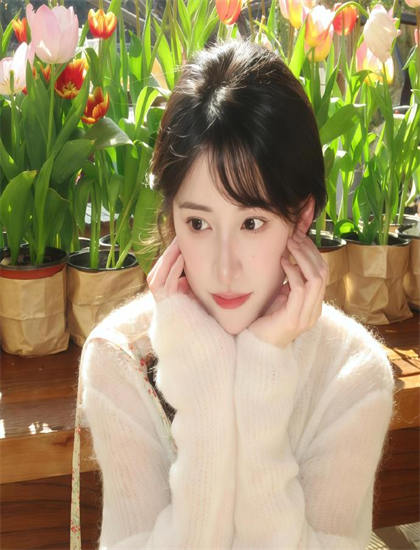 感人至深的同伊和其他作品相比如何？对比分析与评价